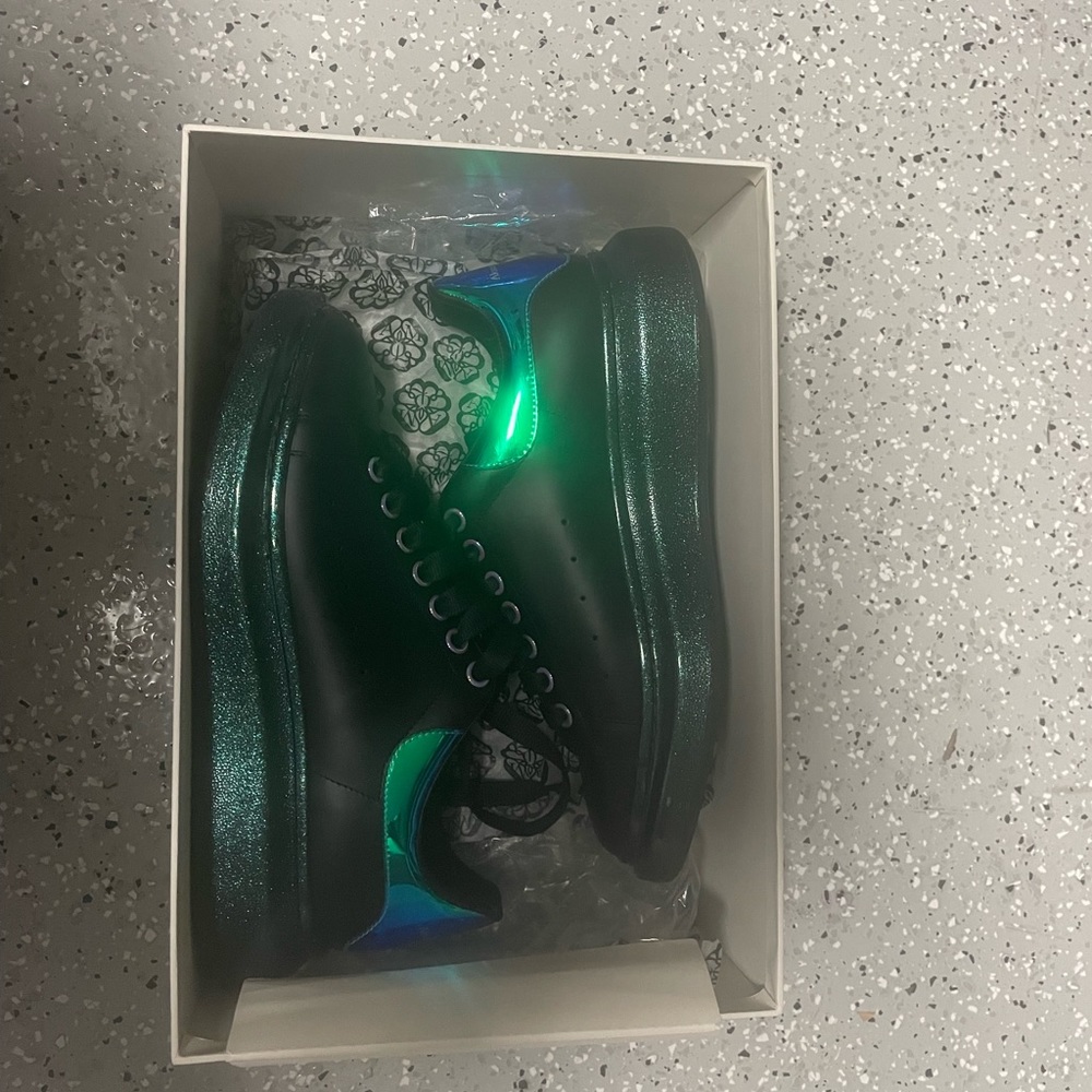 Alexander McQueen leather glossy glitter white/multi blue